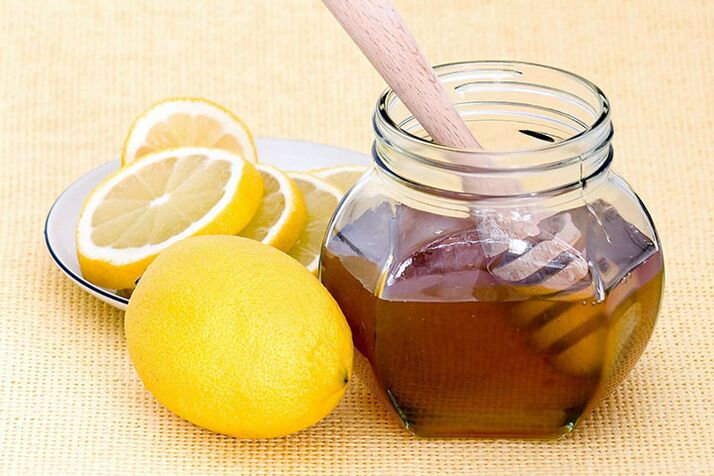 الليمون والعسل مكونان في القناع يعمل على تبييض بشرة الوجه بشكل مثالي. 